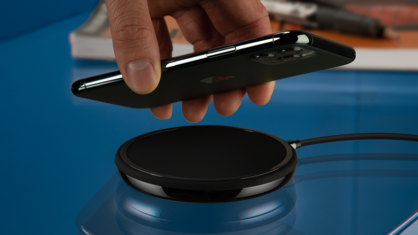 thumbnail image 2 of Belkin BoostUp Special Edition 7.5W Wireless Charger - IPhone Optimized, White, Open Box 2 of 6